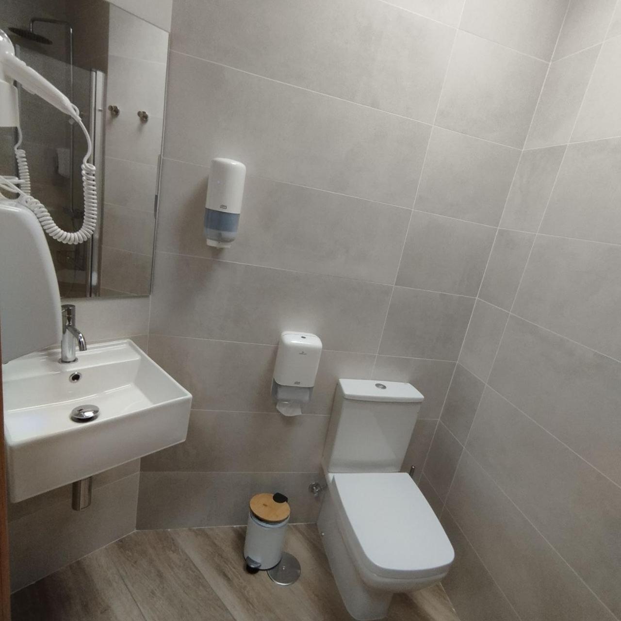Dpaso Urban Hostel Pontevedra Dış mekan fotoğraf